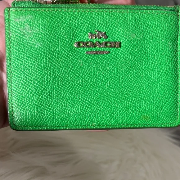 Coach Green Leather Zip Card Holder with Key Ring - Picture 6 of 11